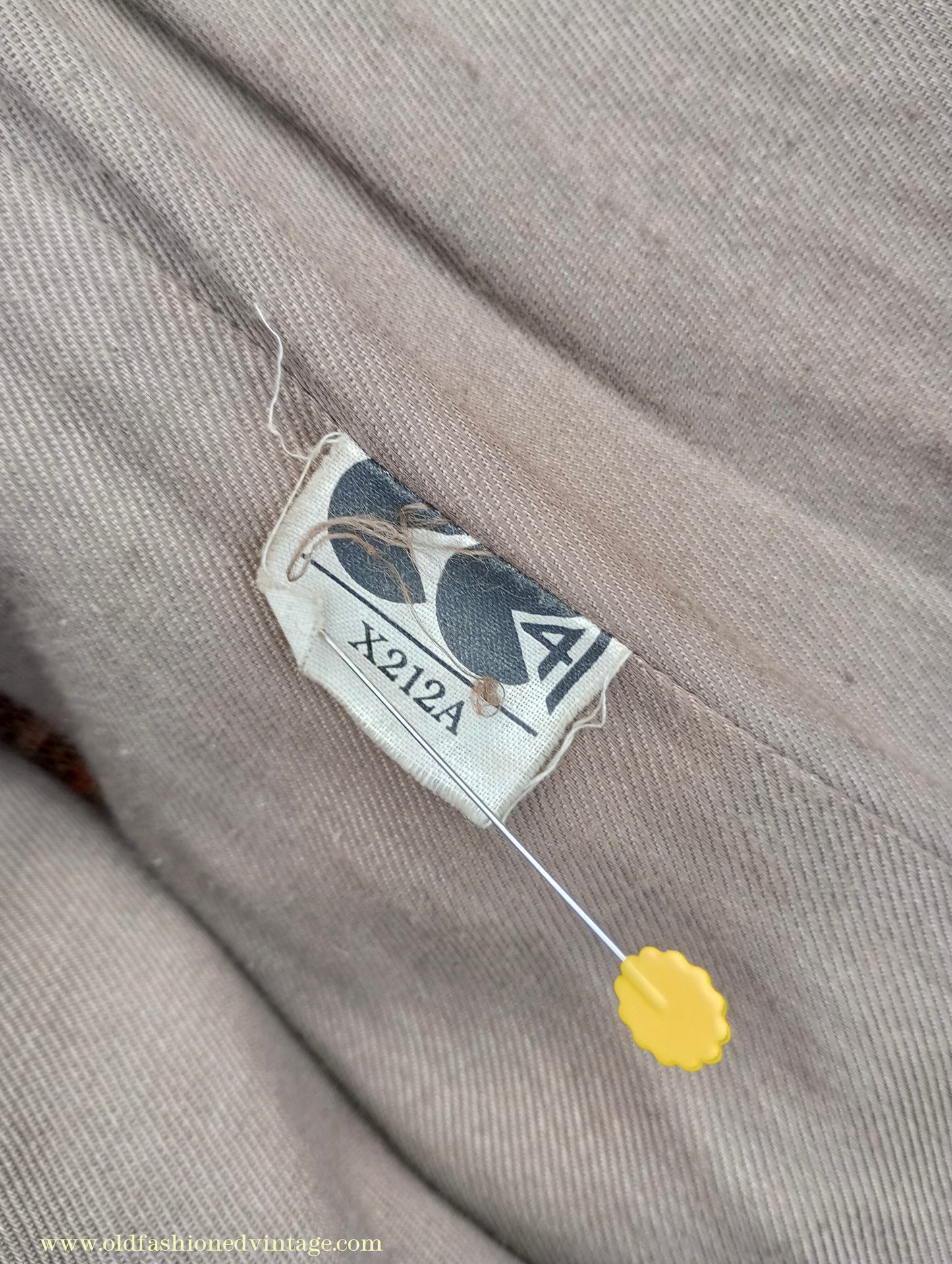 Vintage 1940s Burton CC41 Double Breasted Overcoat Rust Brown Wool Tweed DB Belted 38"