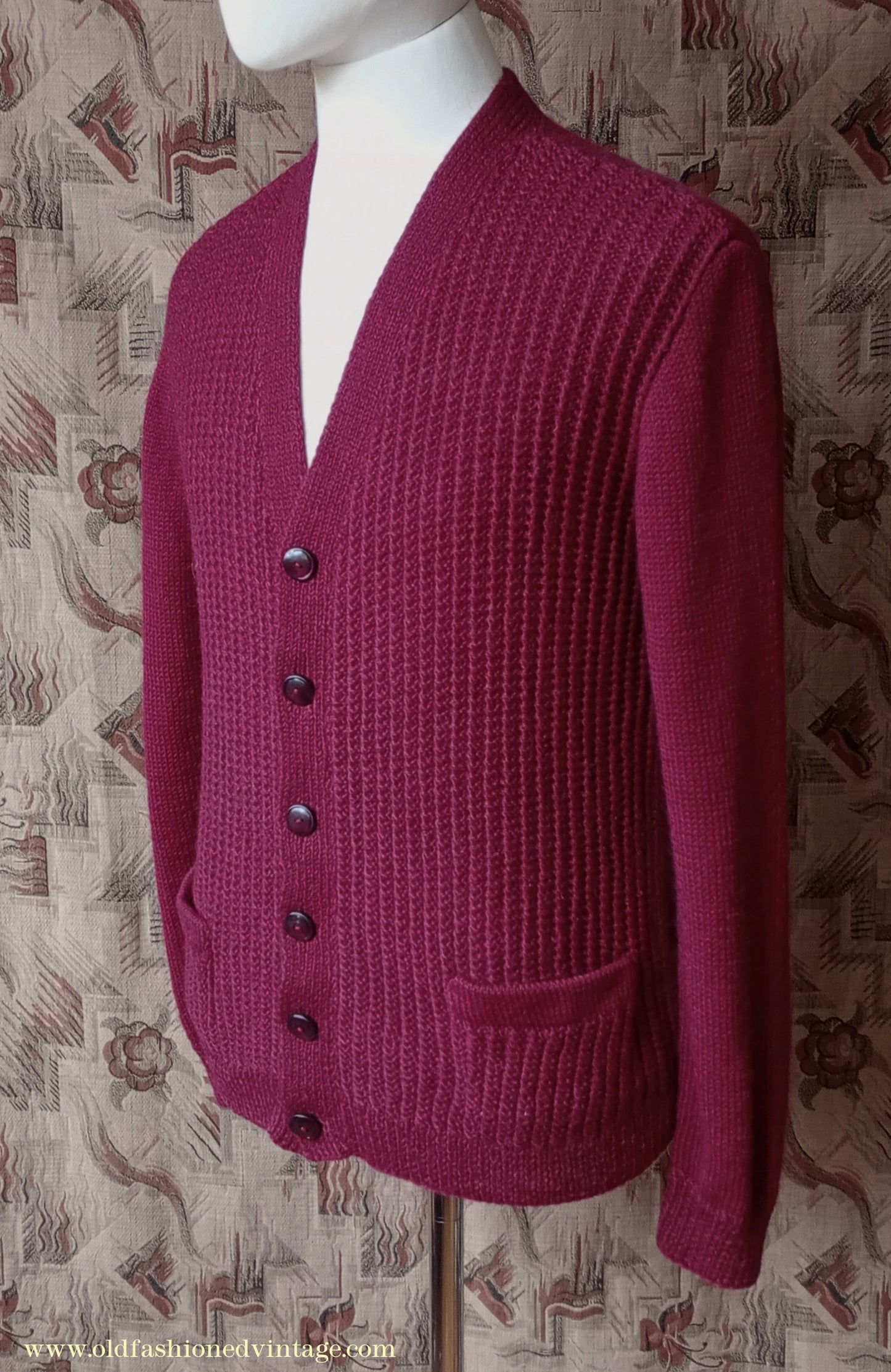 Vintage Mens 1950s 1960s Hand Knitted Cardigan Sweater Burgundy Knit Wool Jacket M