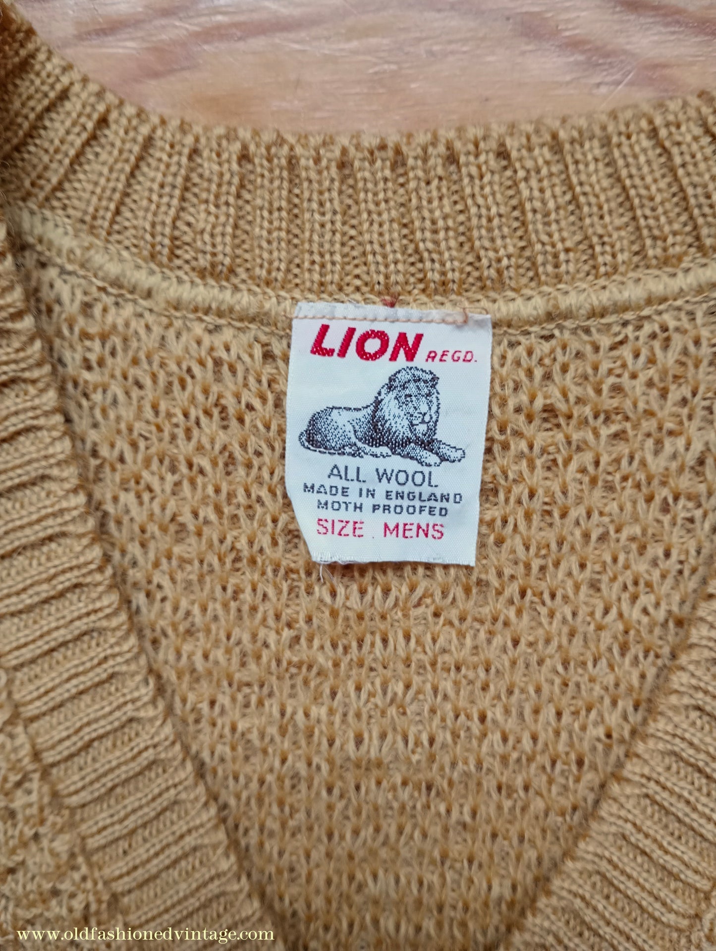 Vintage Mens 1950s Mustard Yellow Slipover Wool Sleeveless Sweater Vest Tank Top Machine Knitted S