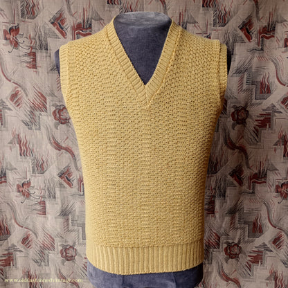 Vintage Mens 1950s Mustard Yellow Slipover Wool Sleeveless Sweater Vest Tank Top Machine Knitted S
