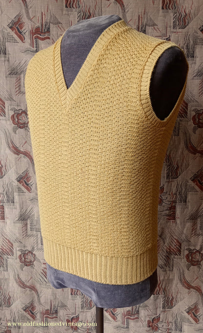 Vintage Mens 1950s Mustard Yellow Slipover Wool Sleeveless Sweater Vest Tank Top Machine Knitted S