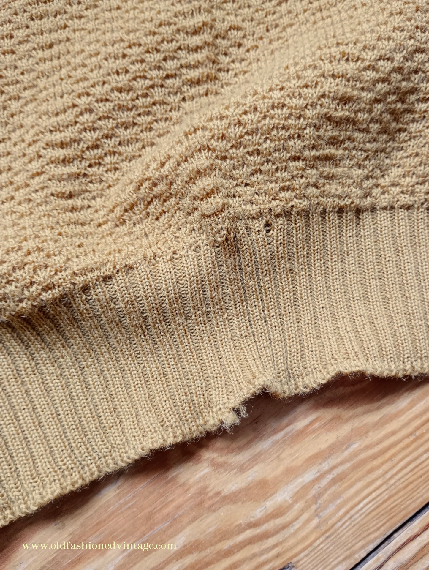 Vintage Mens 1950s Mustard Yellow Slipover Wool Sleeveless Sweater Vest Tank Top Machine Knitted S