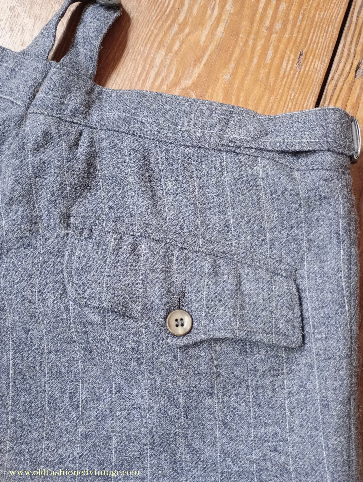 Vintage Mens 1940s Grey Pinstripe Flannel Trousers Pants 30"