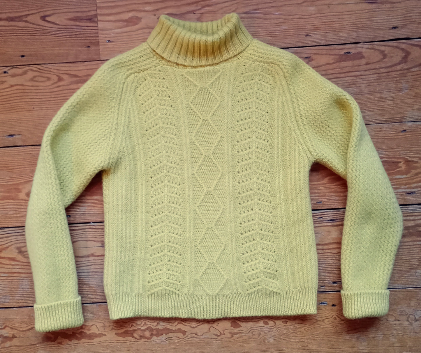 Vintage Mens 1950s 1960s Roll Neck Jumper Sweater Pullover Fancy Rib Ribbed Yellow Wool S