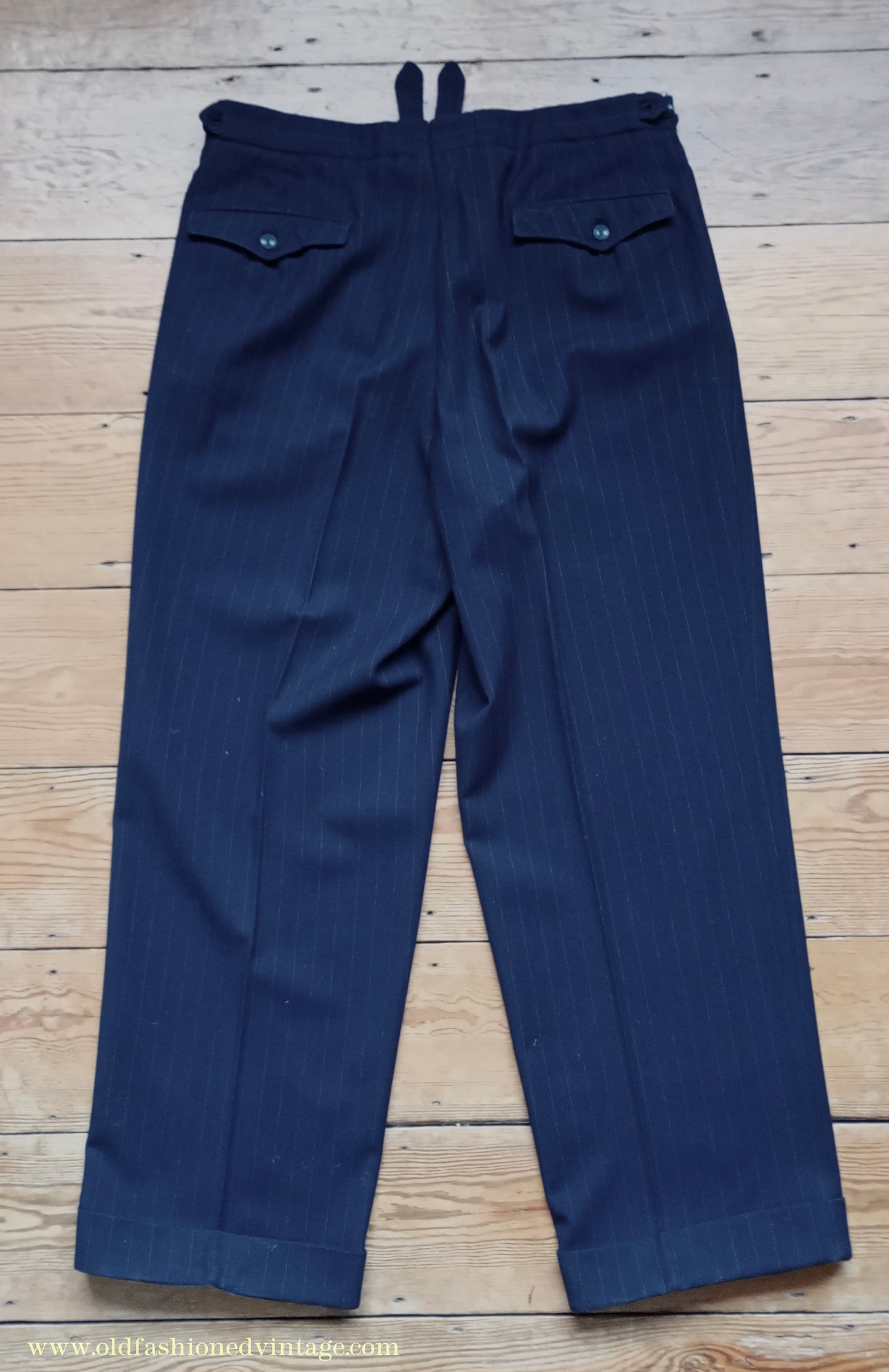 Vintage Mens 1940s 1950s Double Breasted Suit Navy Blue Pinstripe 42"