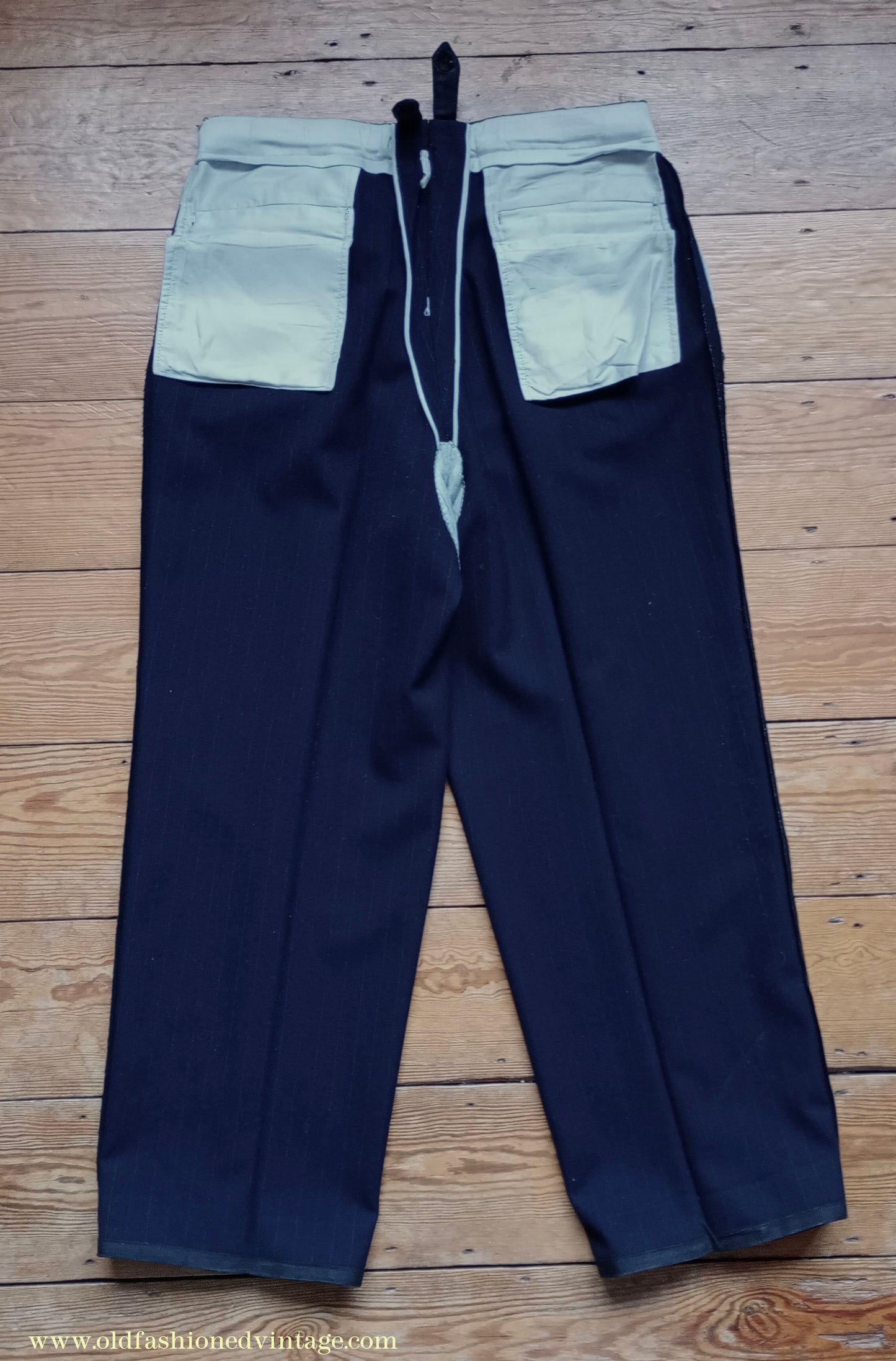 Vintage Mens 1940s 1950s Double Breasted Suit Navy Blue Pinstripe 42"