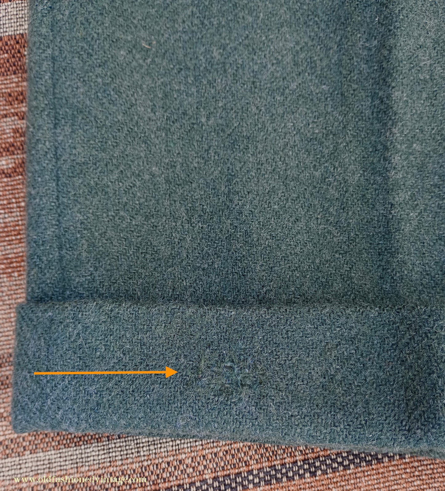 Vintage Mens 1940s CC41 Green Tweed Suit 2 Piece Single Breasted Herringbone Wool 37" 38"