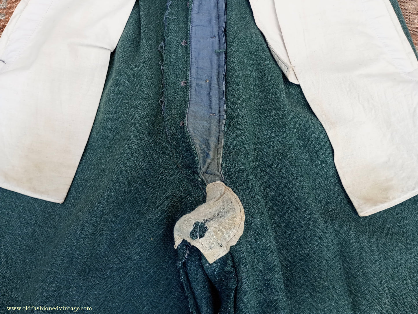 Vintage Mens 1940s CC41 Green Tweed Suit 2 Piece Single Breasted Herringbone Wool 37" 38"