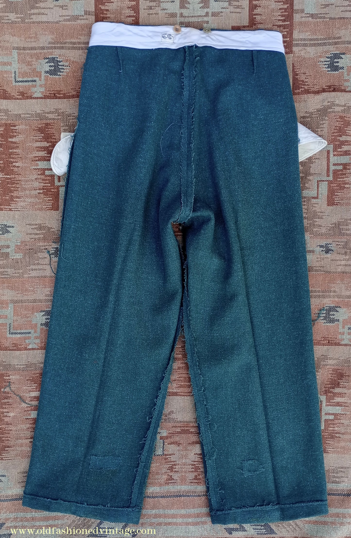 Vintage Mens 1940s CC41 Green Tweed Suit 2 Piece Single Breasted Herringbone Wool 37" 38"