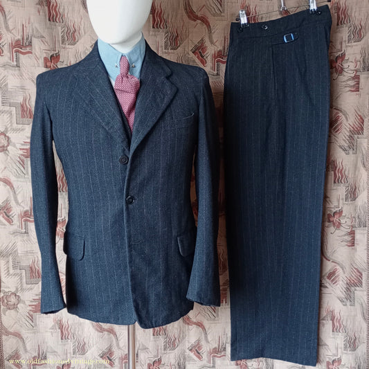 Vintage Mens 1930s French 3 Piece Suit Bespoke Tailored Charcoal Grey Pinstripe Wool 36" Long