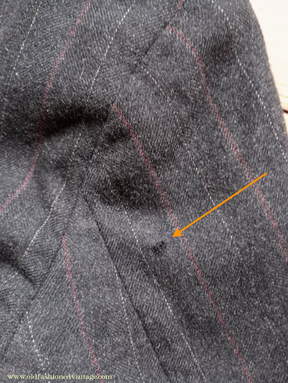 Vintage Mens 1930s French 3 Piece Suit Bespoke Tailored Charcoal Grey Pinstripe Wool 36" Long