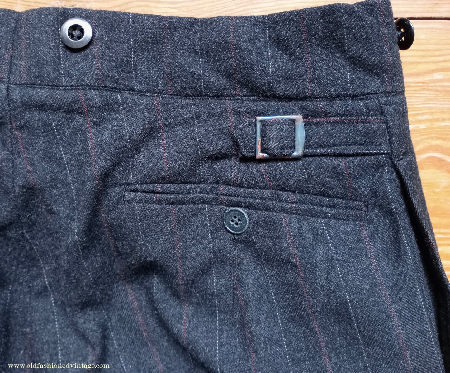 Vintage Mens 1930s French 3 Piece Suit Bespoke Tailored Charcoal Grey Pinstripe Wool 36" Long