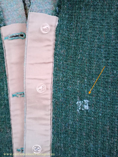 Vintage Mens 1950s 1960s Jaeger Cardigan Sweater Ribbed Raglan Sleeves Lovat Green Wool 38
