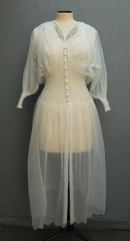 WONDERFUL 1940s Negligee Peignoir Sheer White Boudoir Robe Dressing Gown UK S