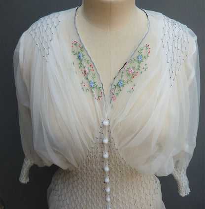 WONDERFUL 1940s Negligee Peignoir Sheer White Boudoir Robe Dressing Gown UK S