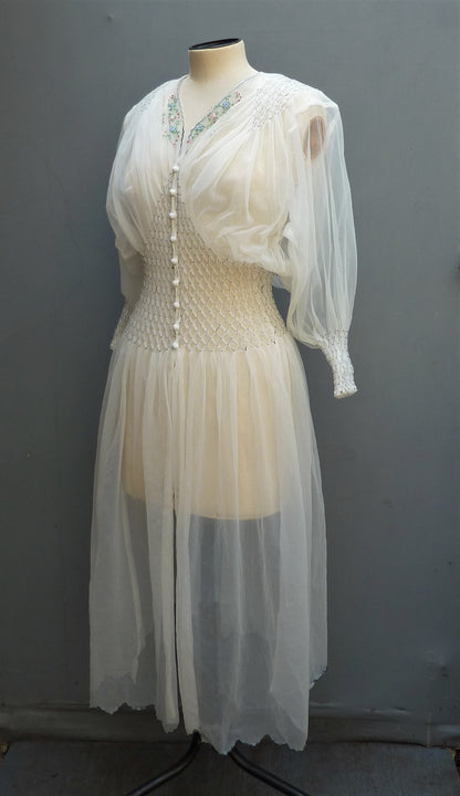 WONDERFUL 1940s Negligee Peignoir Sheer White Boudoir Robe Dressing Gown UK S