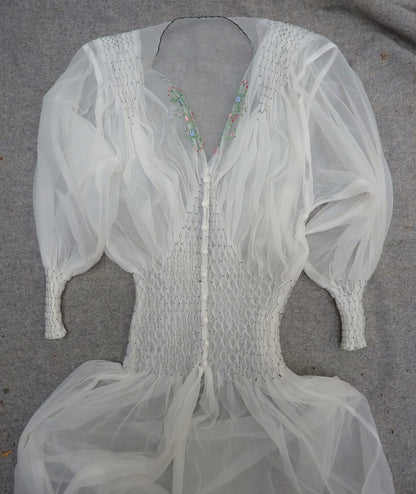 WONDERFUL 1940s Negligee Peignoir Sheer White Boudoir Robe Dressing Gown UK S