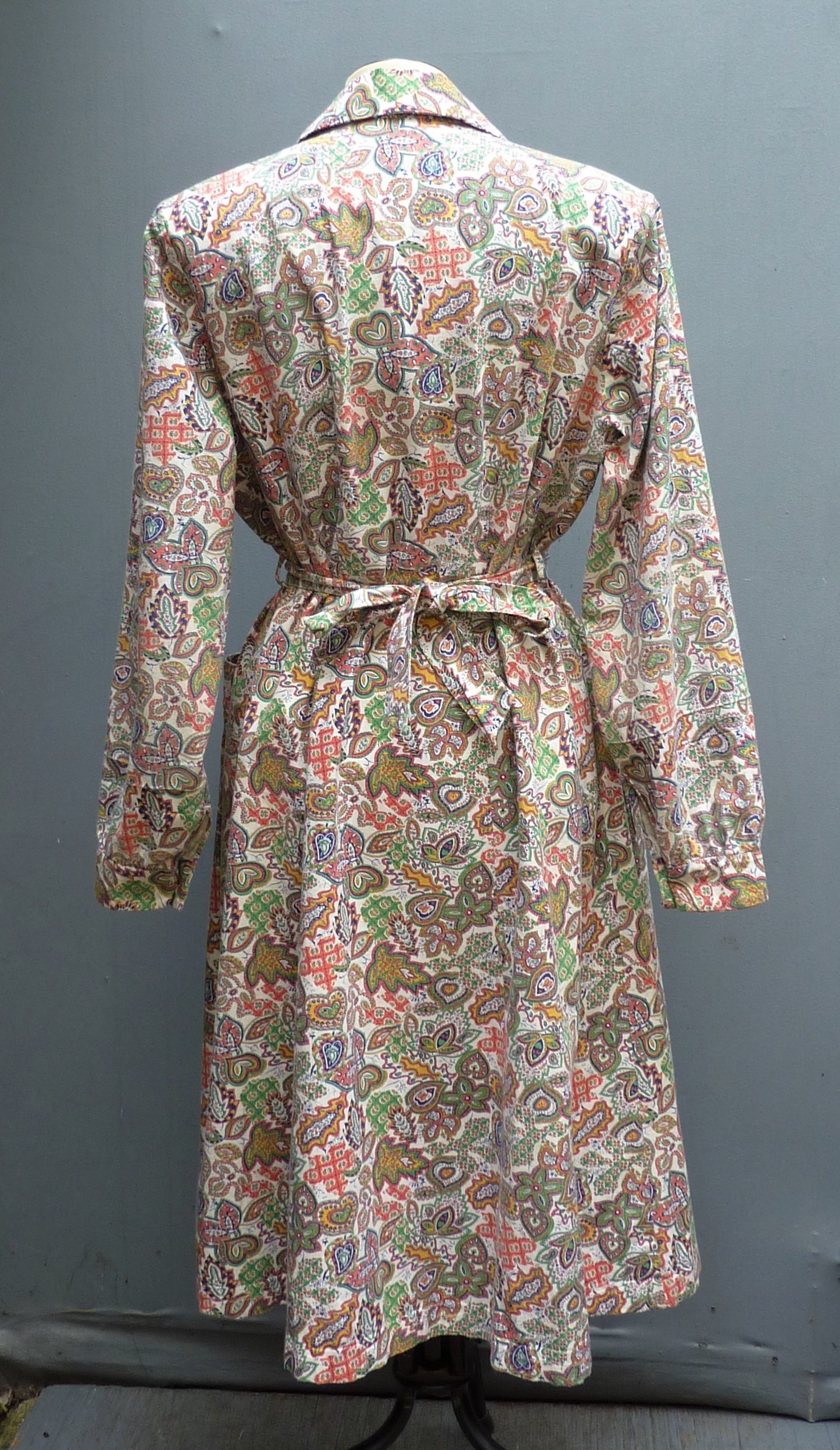 Vintage 1940s Overall Dress Cotton Novelty Paisley Print Coat UK M/L