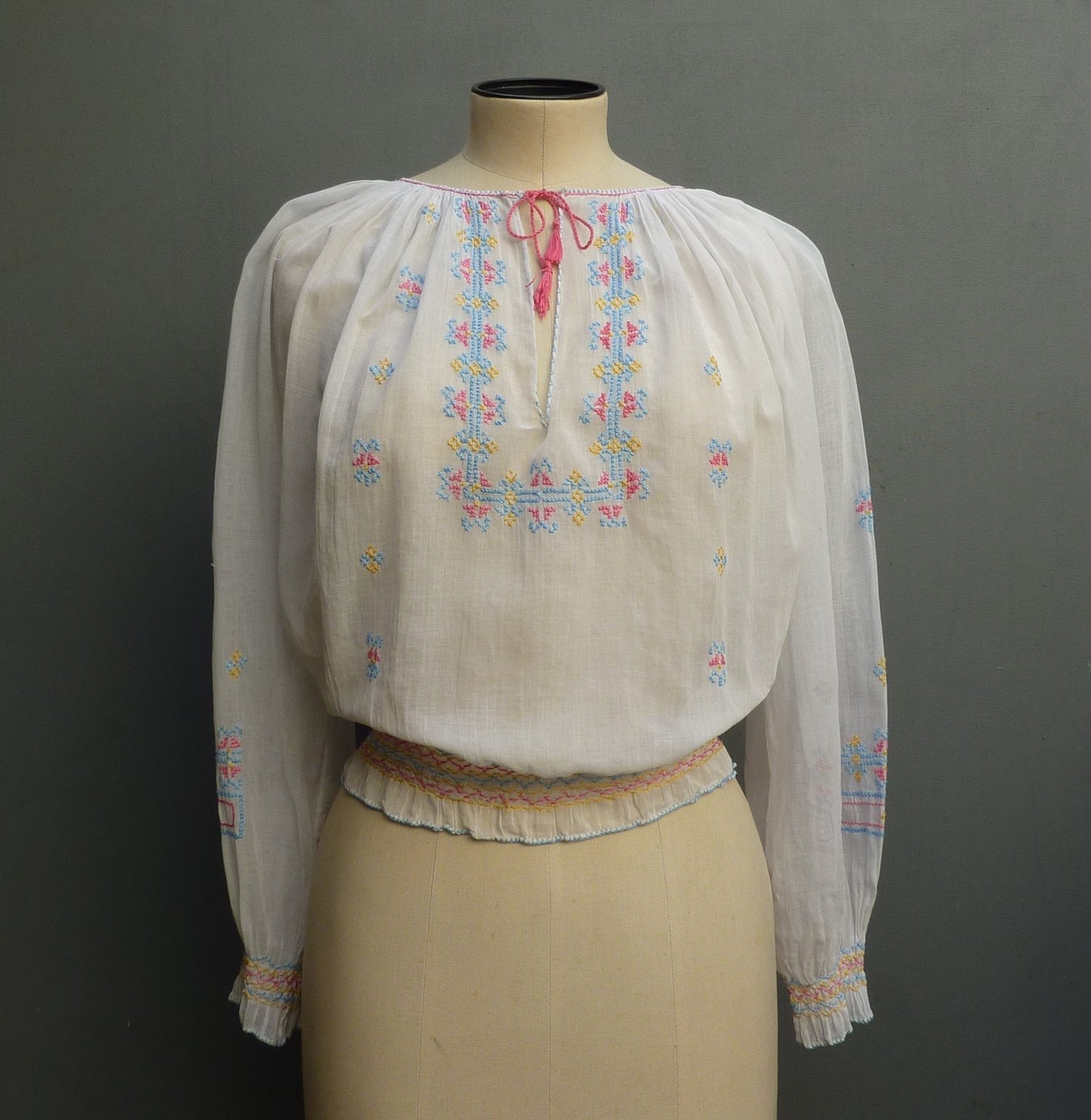 Vintage 1930s Hungarian Hand Embroidered Peasant Blouse UK M