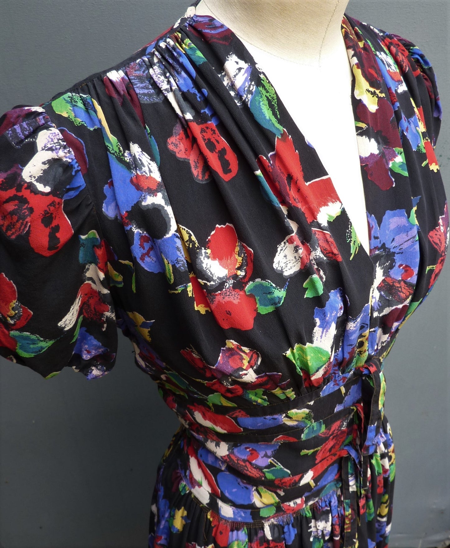 Vintage 1940s Dress Multicoloured Floral Print Black Silk Double Zip UK S