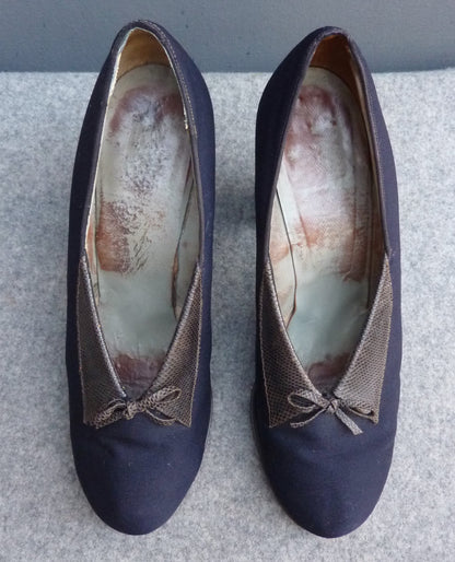 Vintage 1940s Shoes Navy Blue Fabric Platform Sole Heels UK 7