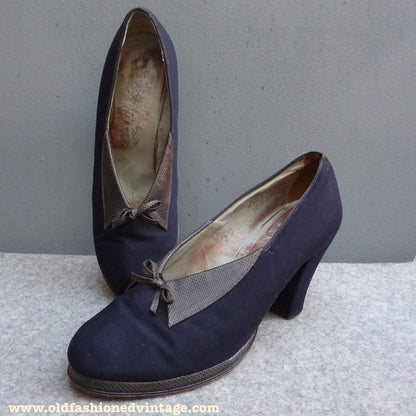 Vintage 1940s Shoes Navy Blue Fabric Platform Sole Heels UK 7