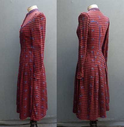 Vintage 1940s 50s Shirt Dress Checked Red Navy Blue Embroidered UK S