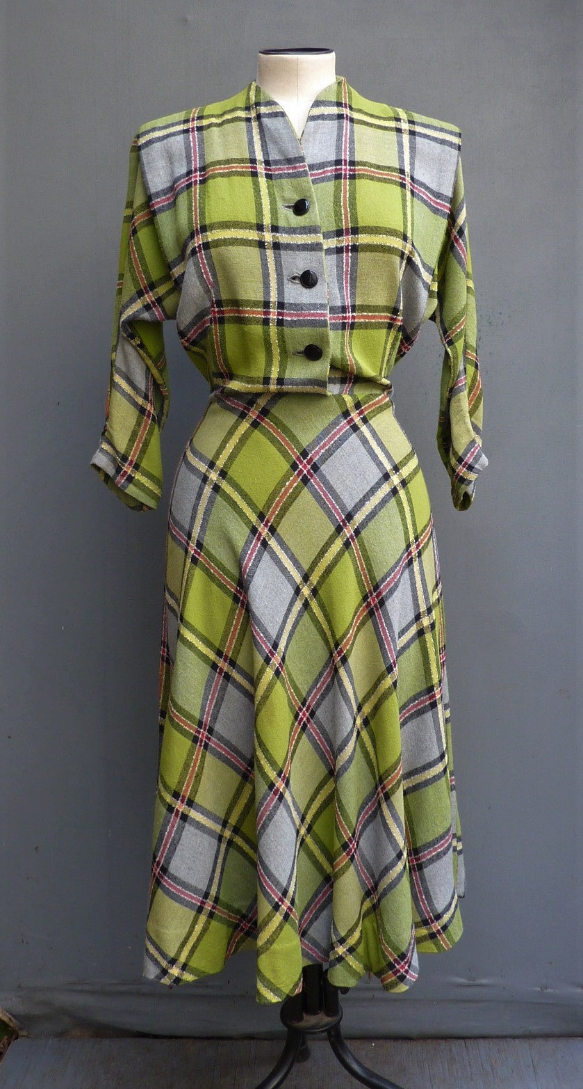 Original Vintage 1940s 1950s Bold Checked Plaid Dress Dolman UK S