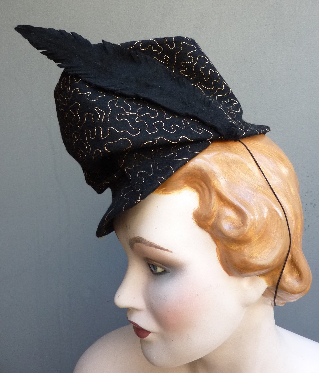 Superb Vintage 1930s 1940s Black Felt Toque Hat Gold Soutache Turban Slouchy Fez