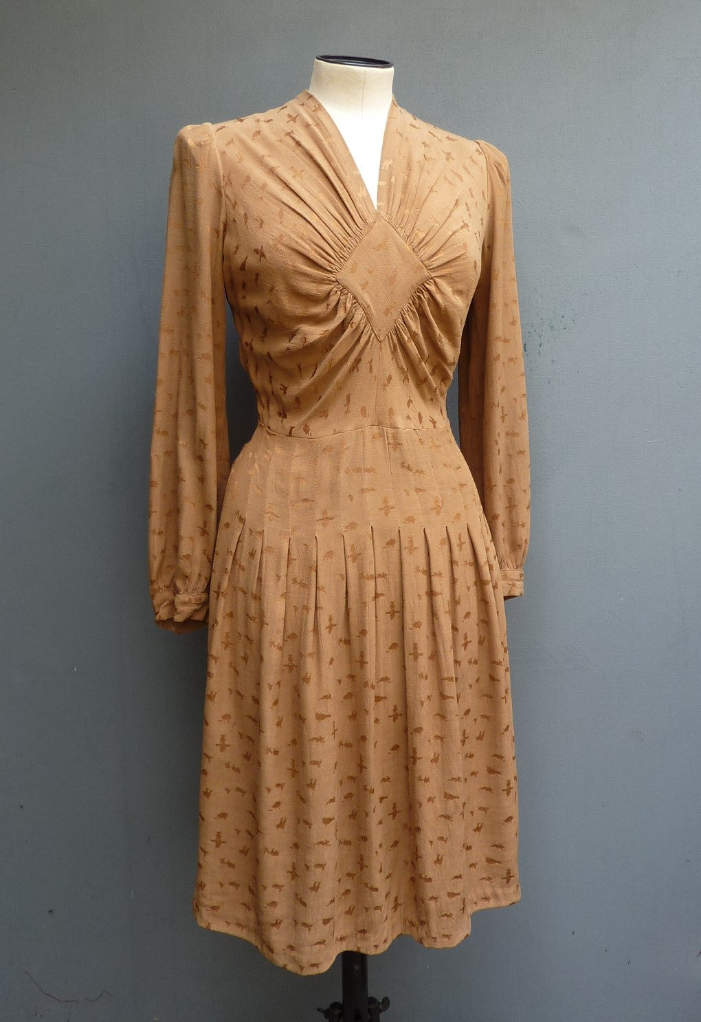 Original Vintage 1940s Dress Bronze Brown Rayon Animal Jacquard Textured Print UK S