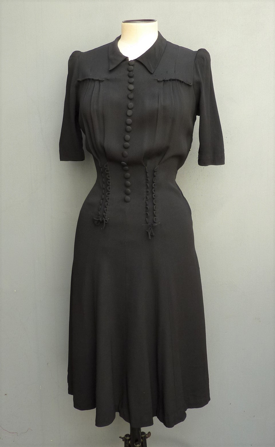 Vintage Original 1940s Dress Black Satin Backed Crepe Rouleau Loops UK XS