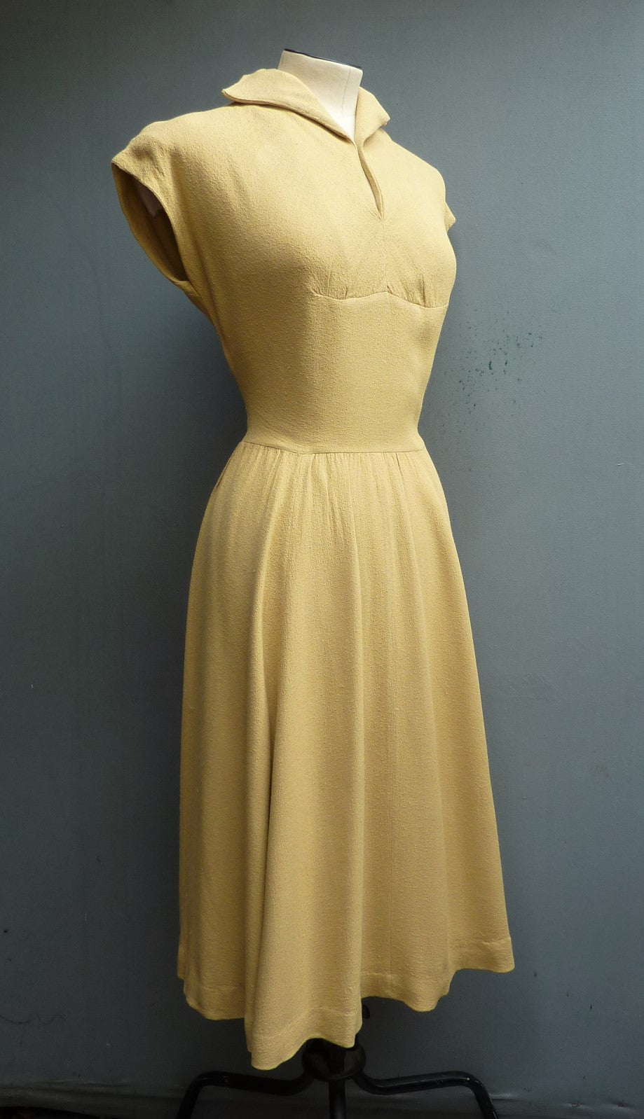 Original Vintage 1940s 1950s Home Made Dress Sandy Mustard Yellow UK XS