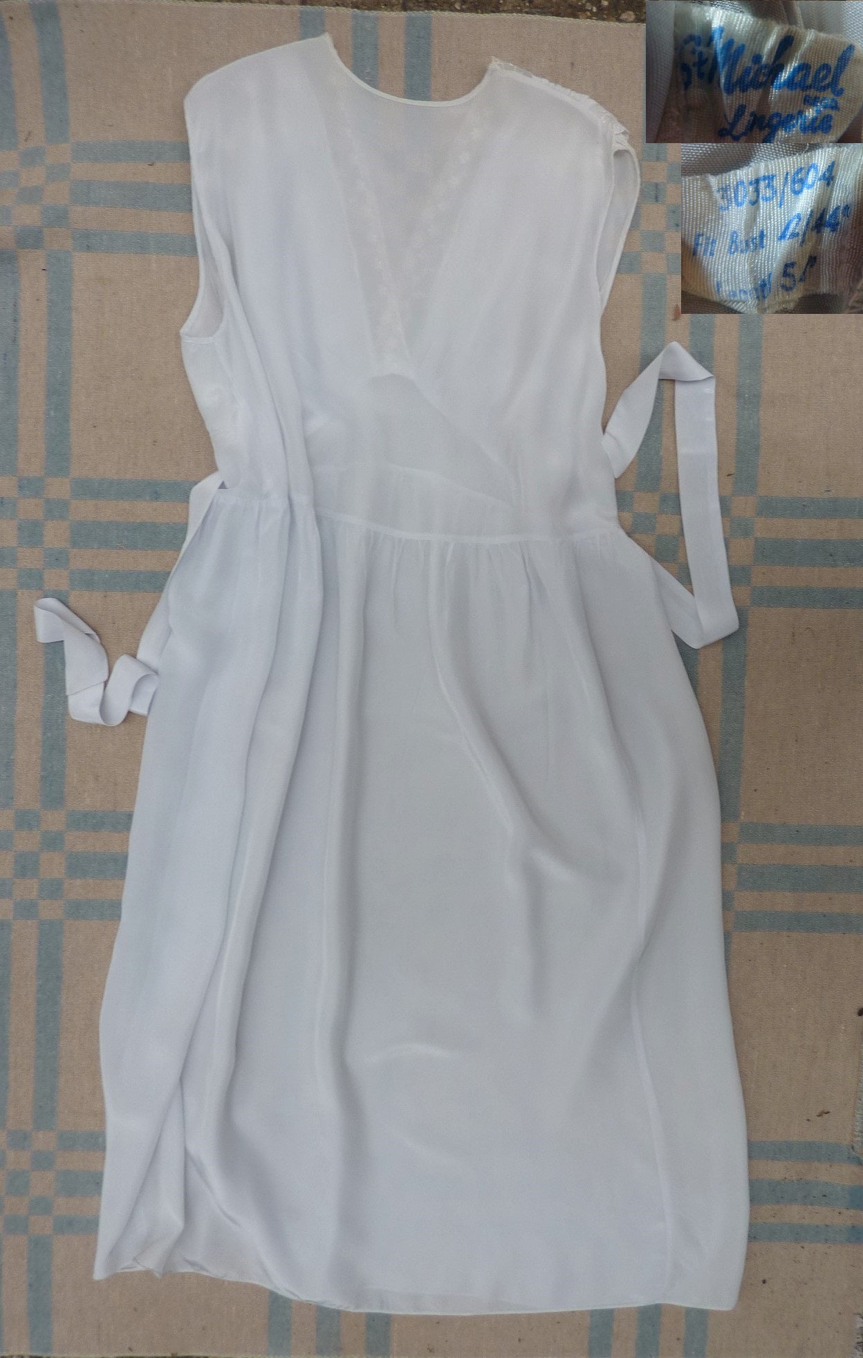 Vintage 1940s Night Dress Pale Blue Rayon Lace Trim Nightie Lingerie Gown UK XL