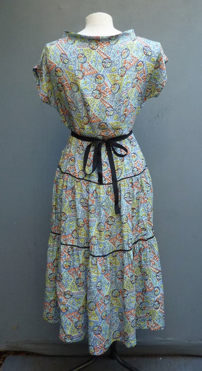 Beautiful Original Vintage 1940s Dress Abstract Floral Print Printed Rayon Dolman UK XS