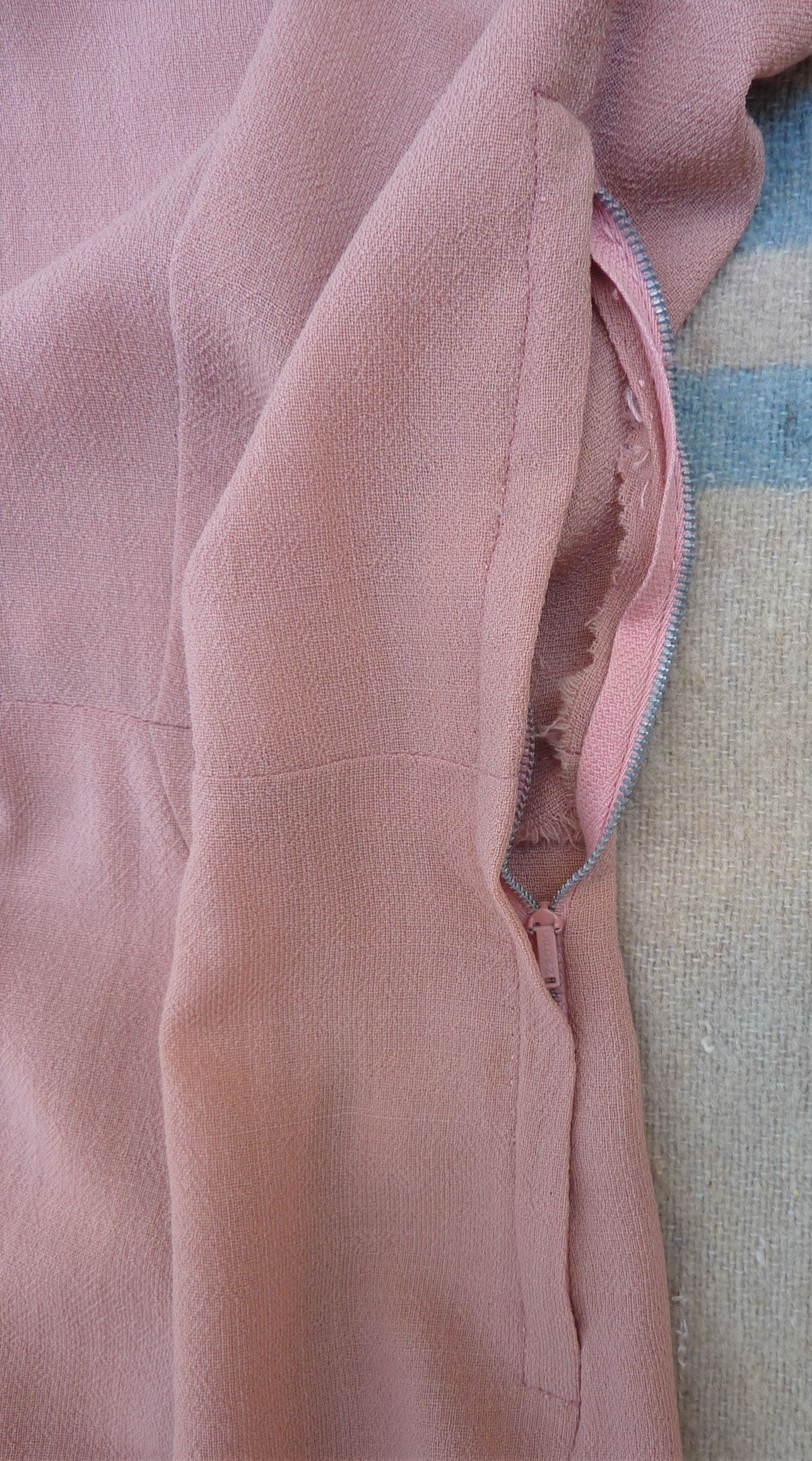 Original Vintage 1940s 1950s Home Made Dress Pink Dolman Crepe UK S