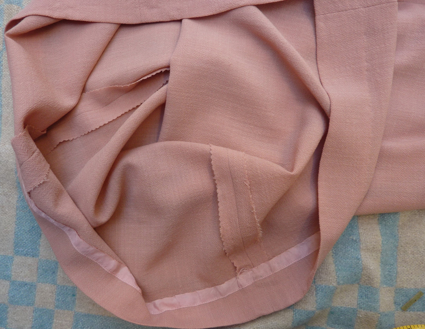 Original Vintage 1940s 1950s Home Made Dress Pink Dolman Crepe UK S