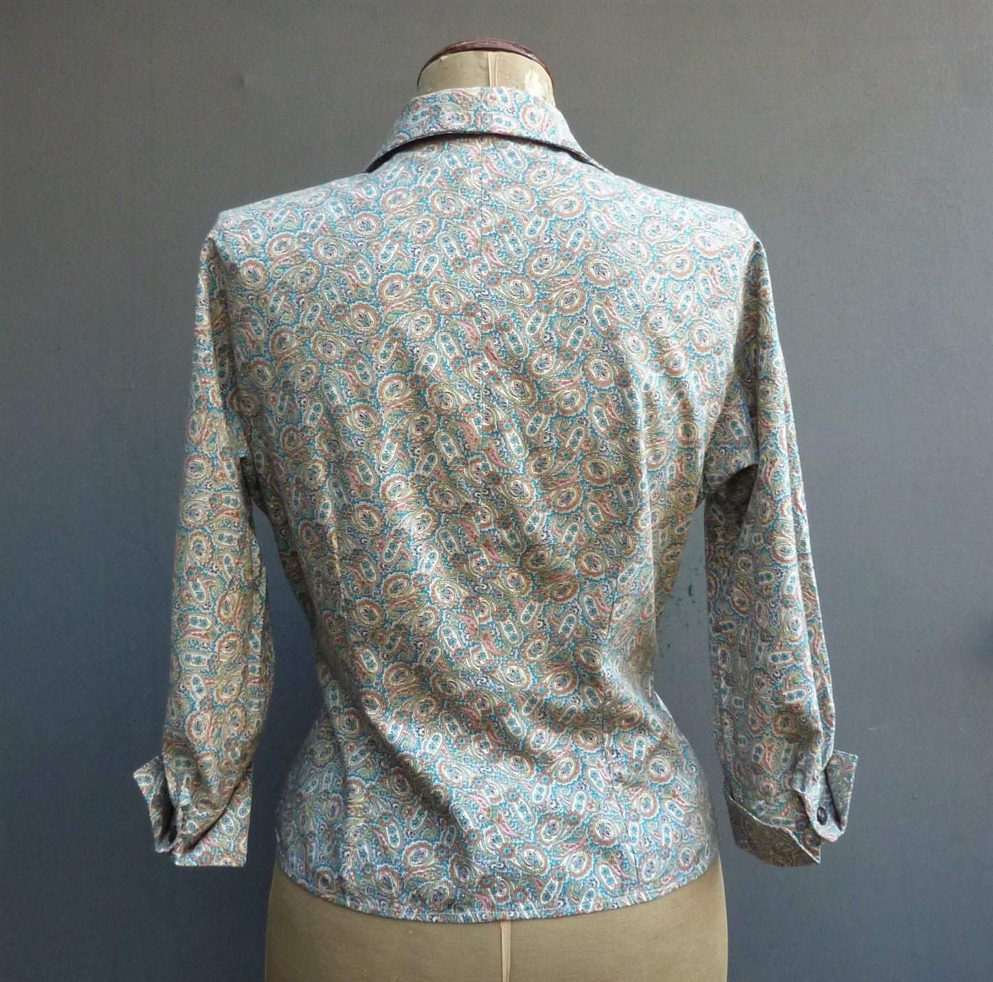 Vintage 1950s Blouse Paisley Print Teal Blue Cotton Dolman Sleeved UK S/M