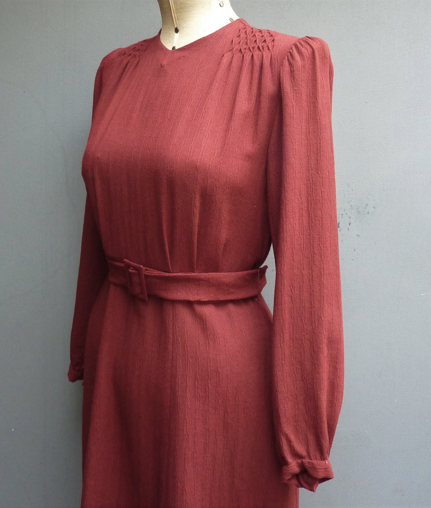 Original Vintage 1940s Dress Handmade Russet Red Rust Chestnut Brown Rayon UK S/M