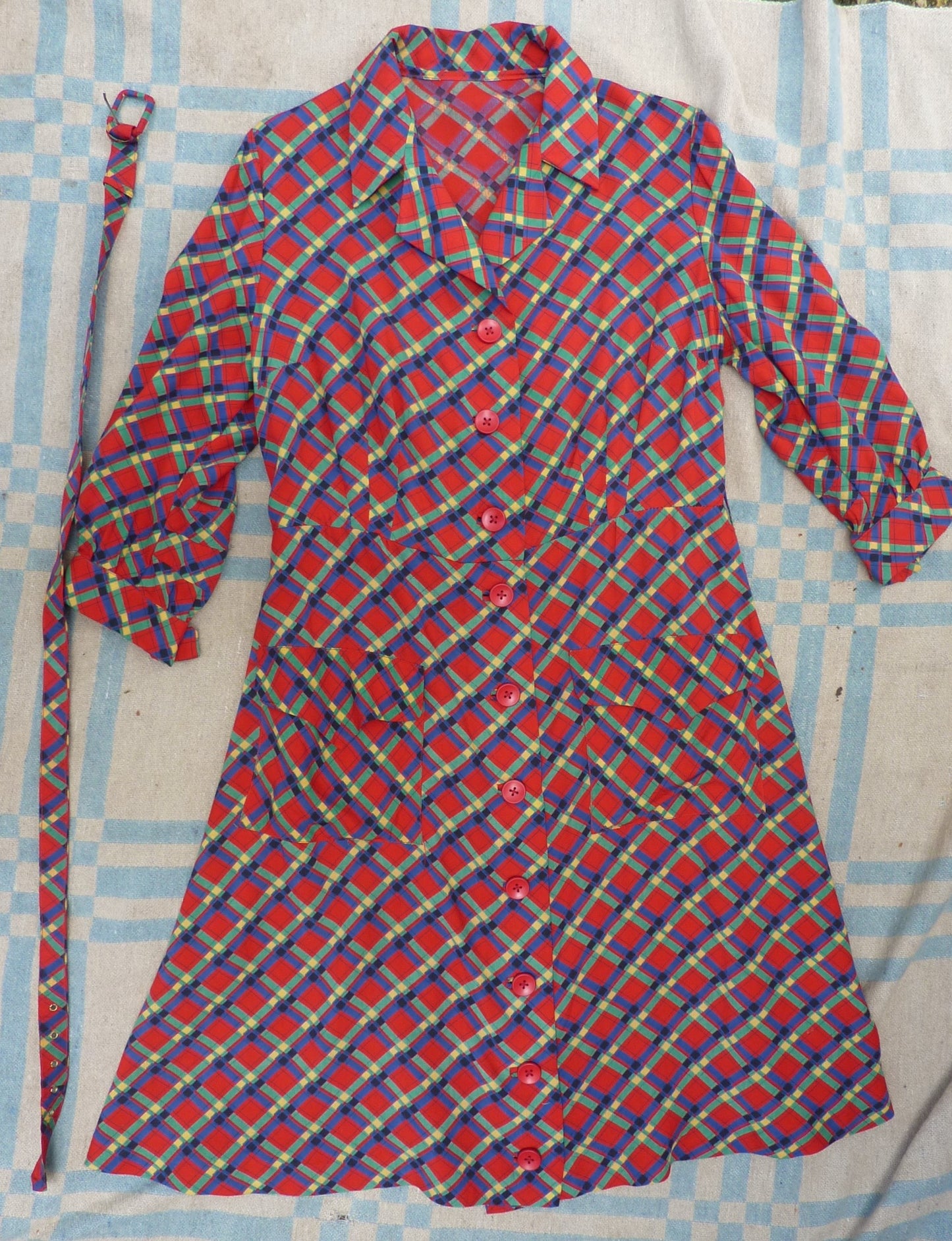 Vintage 1950s 60s Rayon Shirt Dress Red Green Blue Yellow Check Plaid Tartan UK M/L