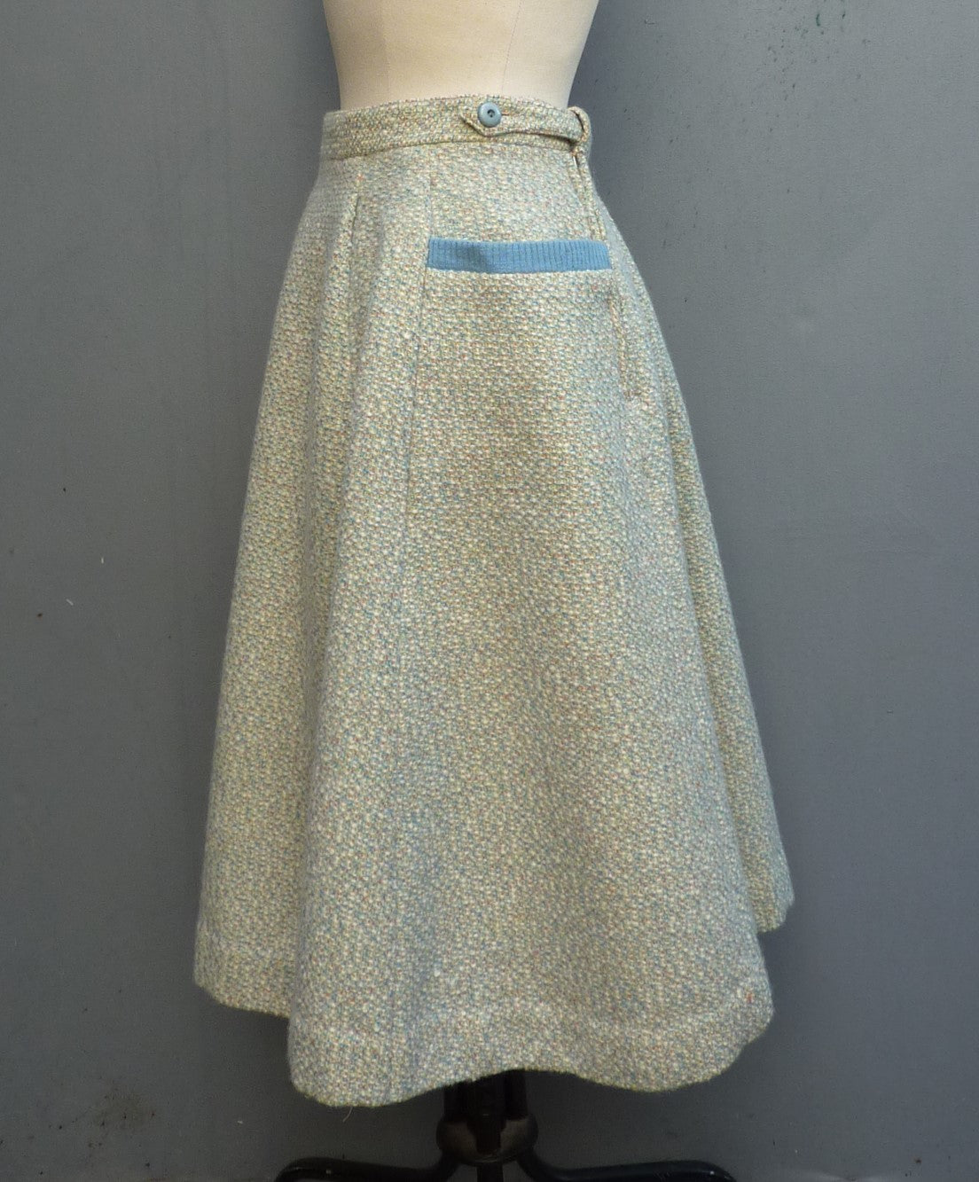 Super Vintage 1950s Skirt Cream Blue Flecked Textured Wool High Waist UK XS