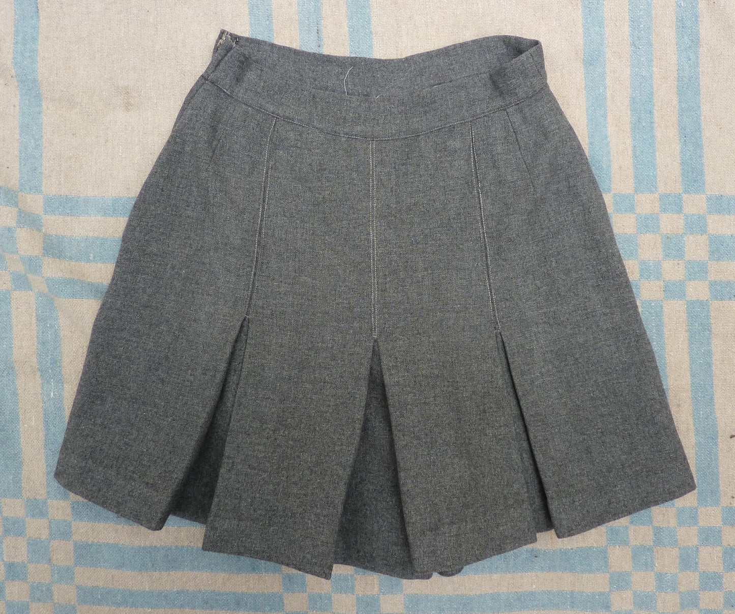 Vintage 1940s Divided Skirt Shorts Grey Wool Flannel High Waist Culottes Skort UK S/M