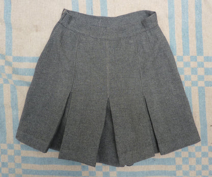 Vintage 1940s Divided Skirt Shorts Grey Wool Flannel High Waist Culottes Skort UK S/M