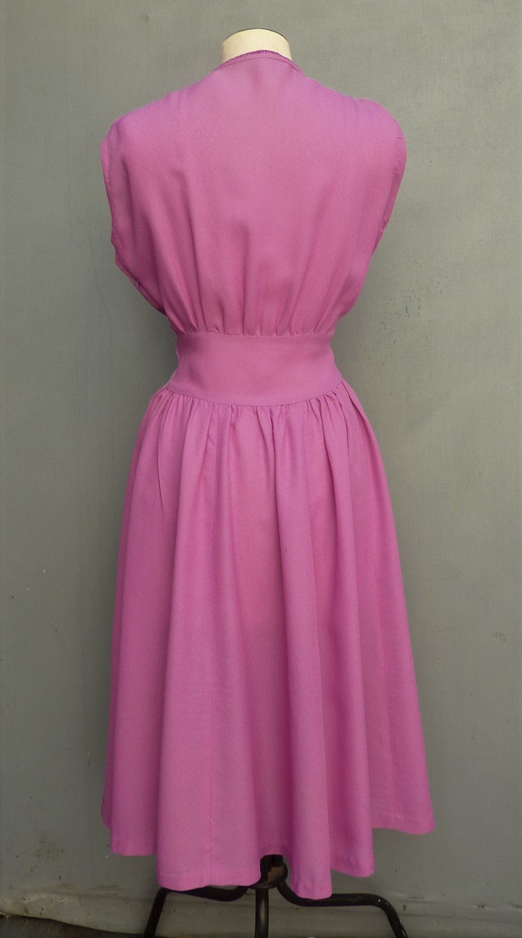 Vintage 1940s Handmade Dress Fuchsia Pink Rayon Embroidered UK XS