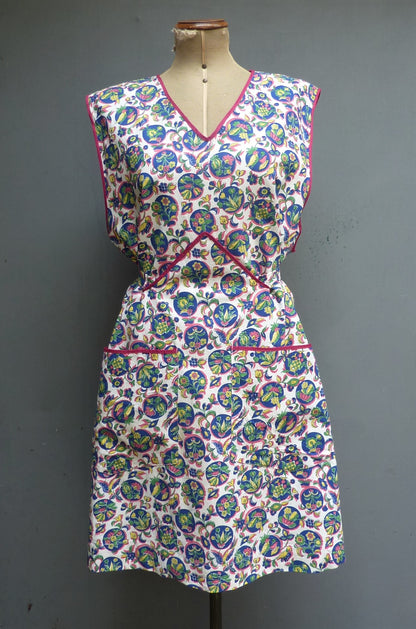 Vintage 1940s Overall Smock Pinafore Full Apron Novelty Print Pinny Sun Dress UK XL