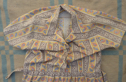 Vintage 1940s Shirt Waister Dress Novelty Paisley Floral Yellow Brown Print UK XS