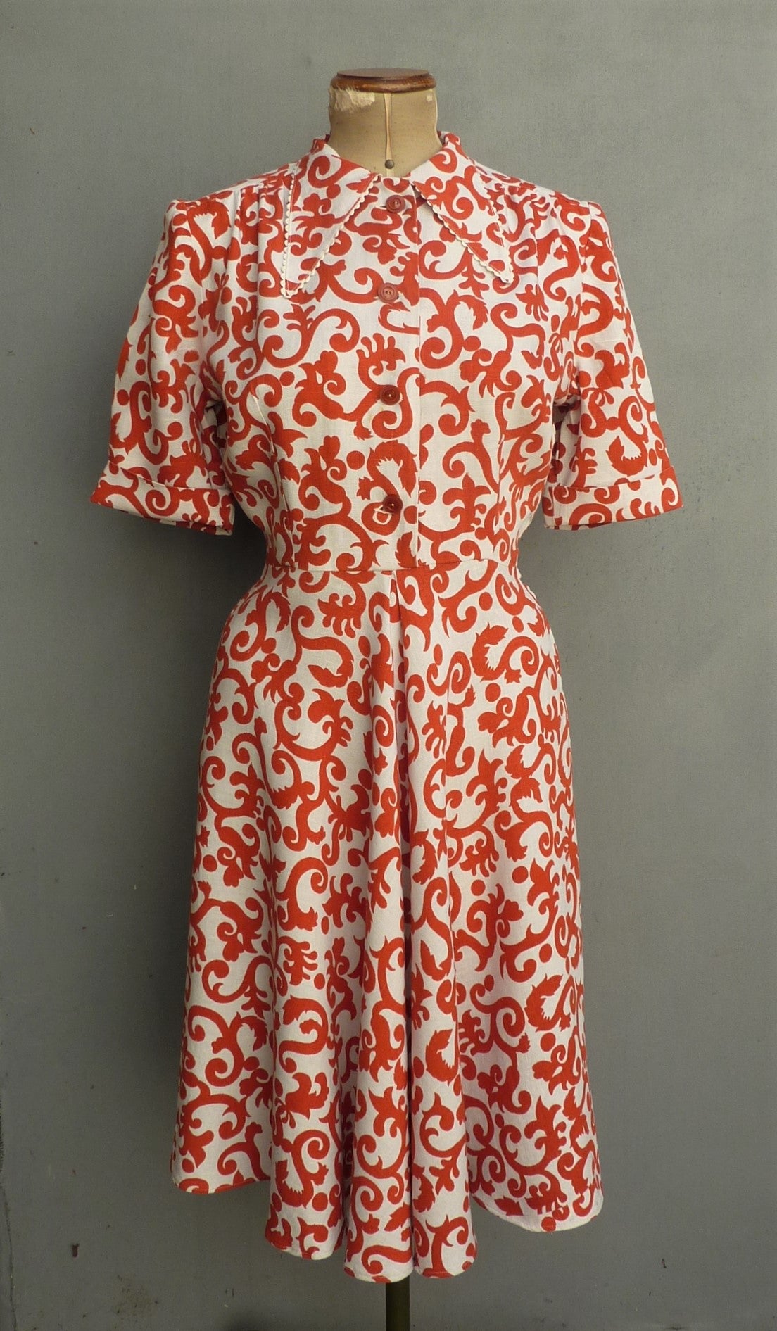 Vintage 1940s CC41 Shirtwaister Dress Orange White Novelty Print UK S/M