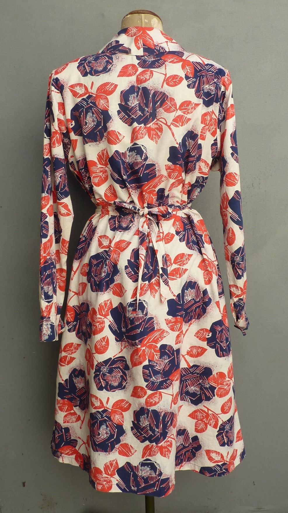 Vintage 1940s Wrap Overall Housecoat Dressing Gown Robe Novelty Rose Print UK L