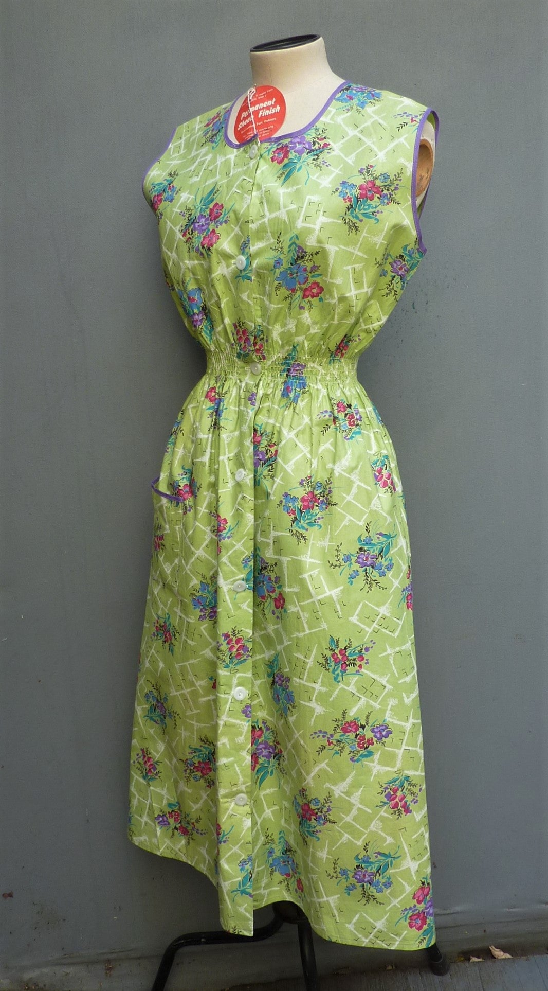 Vintage 1950s Deadstock Pinafore Sun Dress Floral Novelty Print Overall UK XS/S