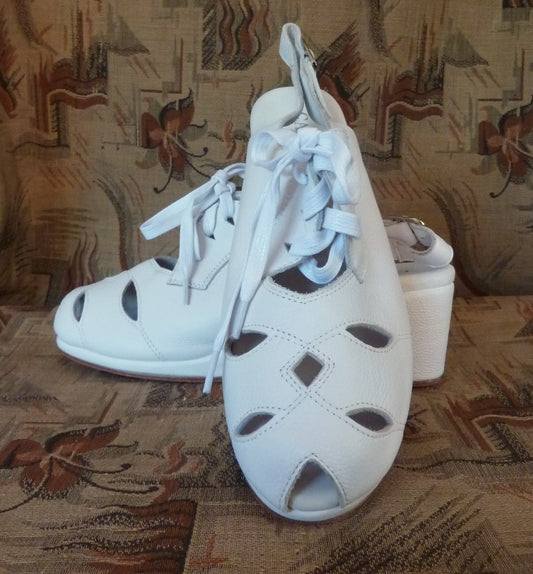 Vintage 1940s Style Wedge Shoes White Leather Sandals Canama 40s UK6