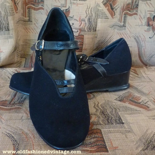 Vintage 1940s CC41 Black Suede Wedge Shoes Buckle Mary Jane UK 7